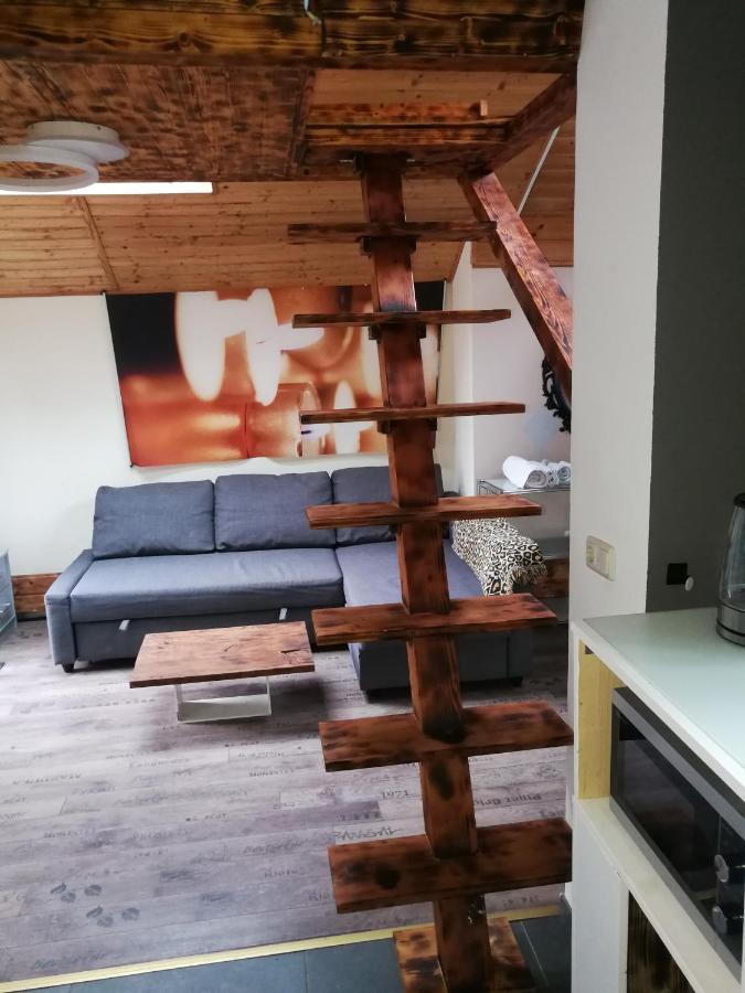 WOHLFÜHLOASE - Zimmer, Appartment - im Herzen STARNBERGS Habitación foto